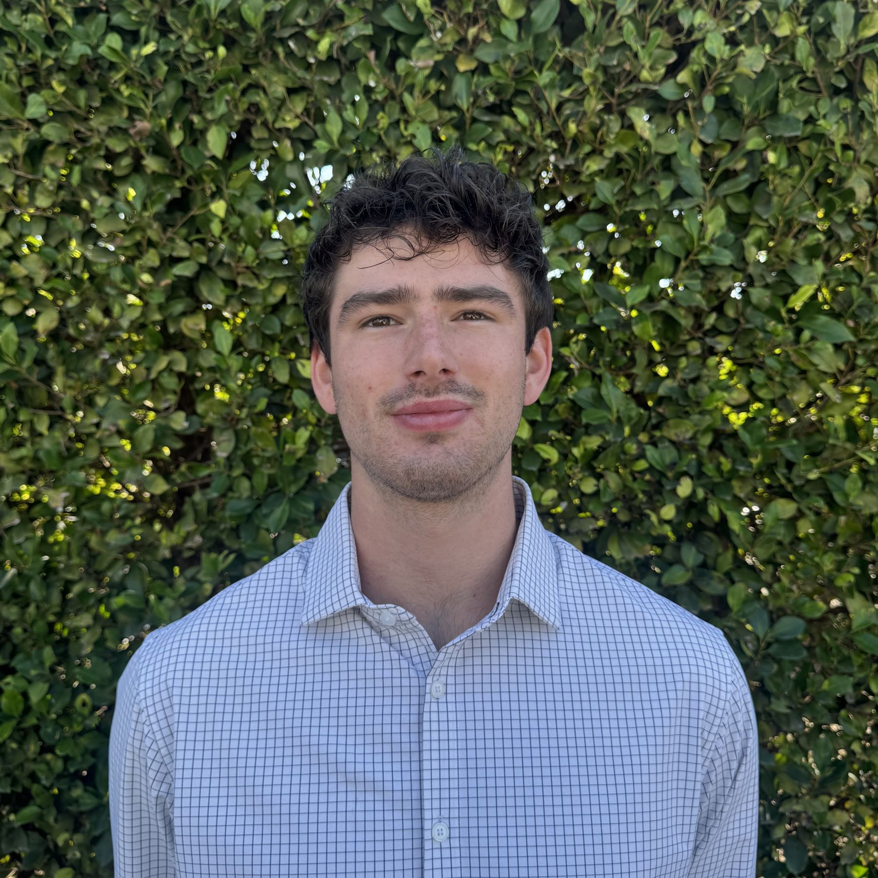 Oliver Bishop headshot