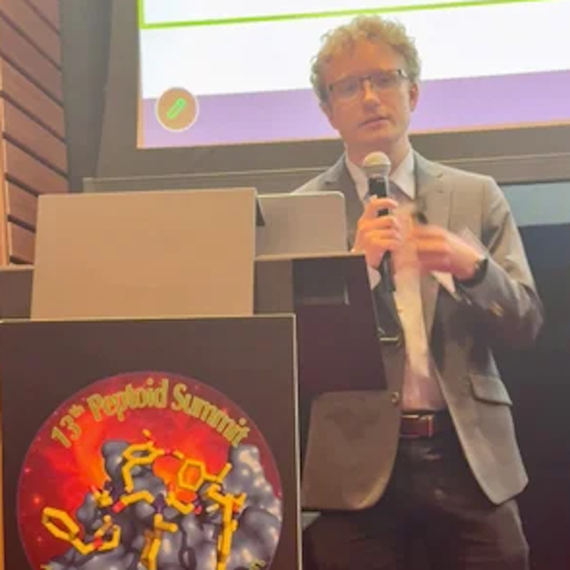 Braeden presents at 13th Annual Peptoid Summit